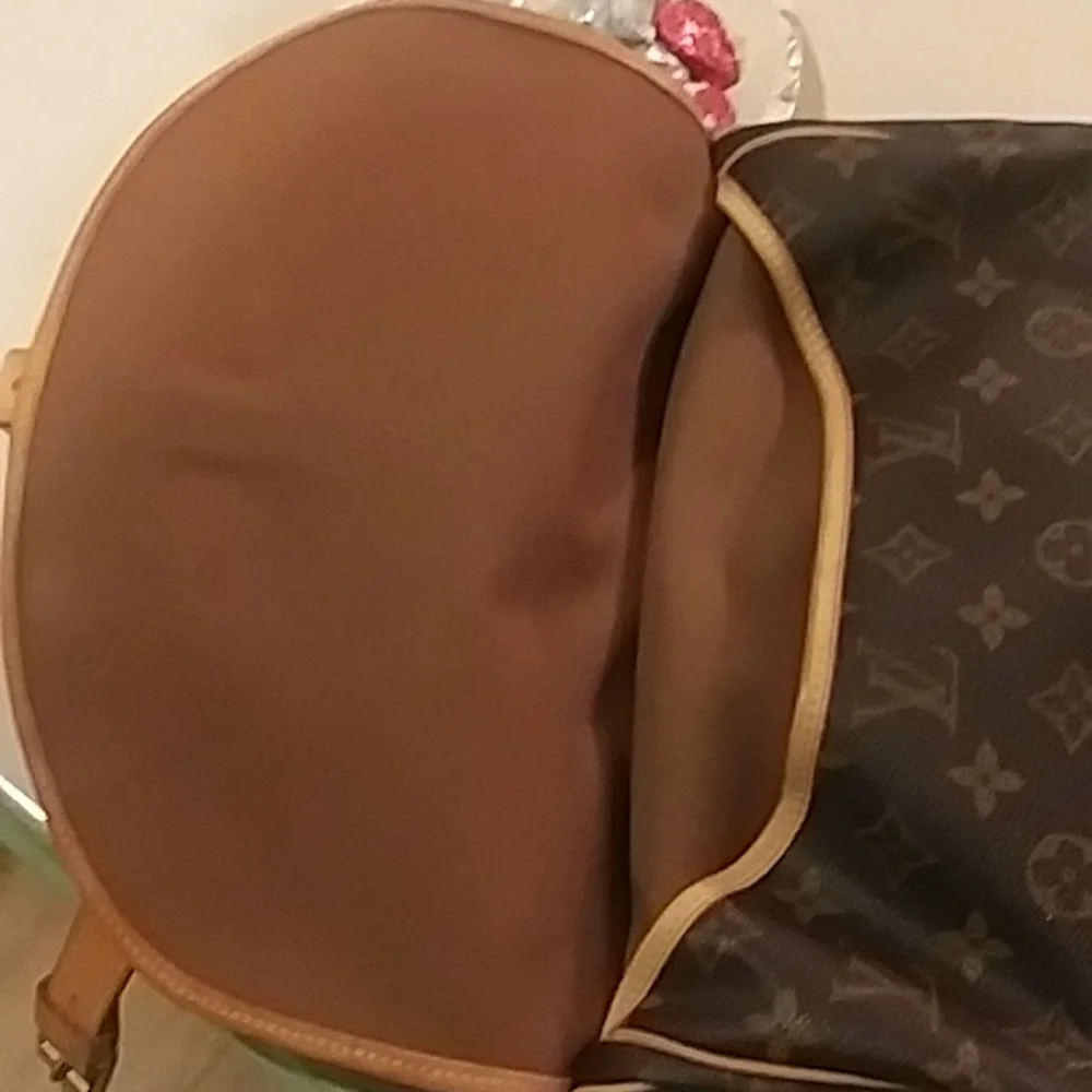 Authentic louis vuitton bag - Picture 8 of 16